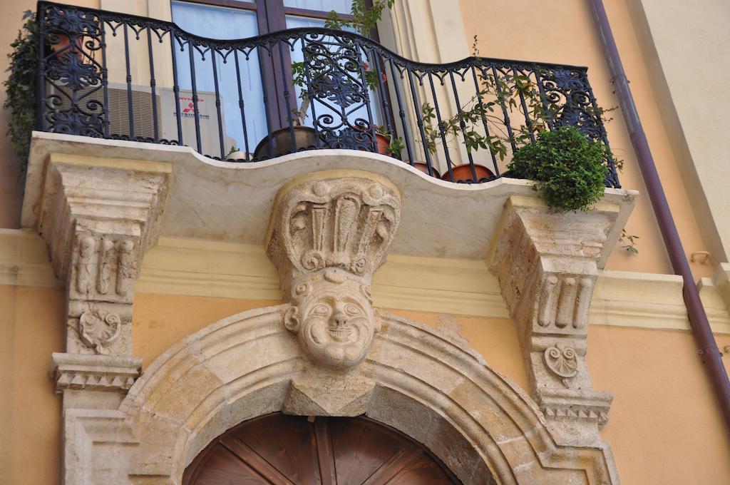 Albergo La Perla Каляри Екстериор снимка