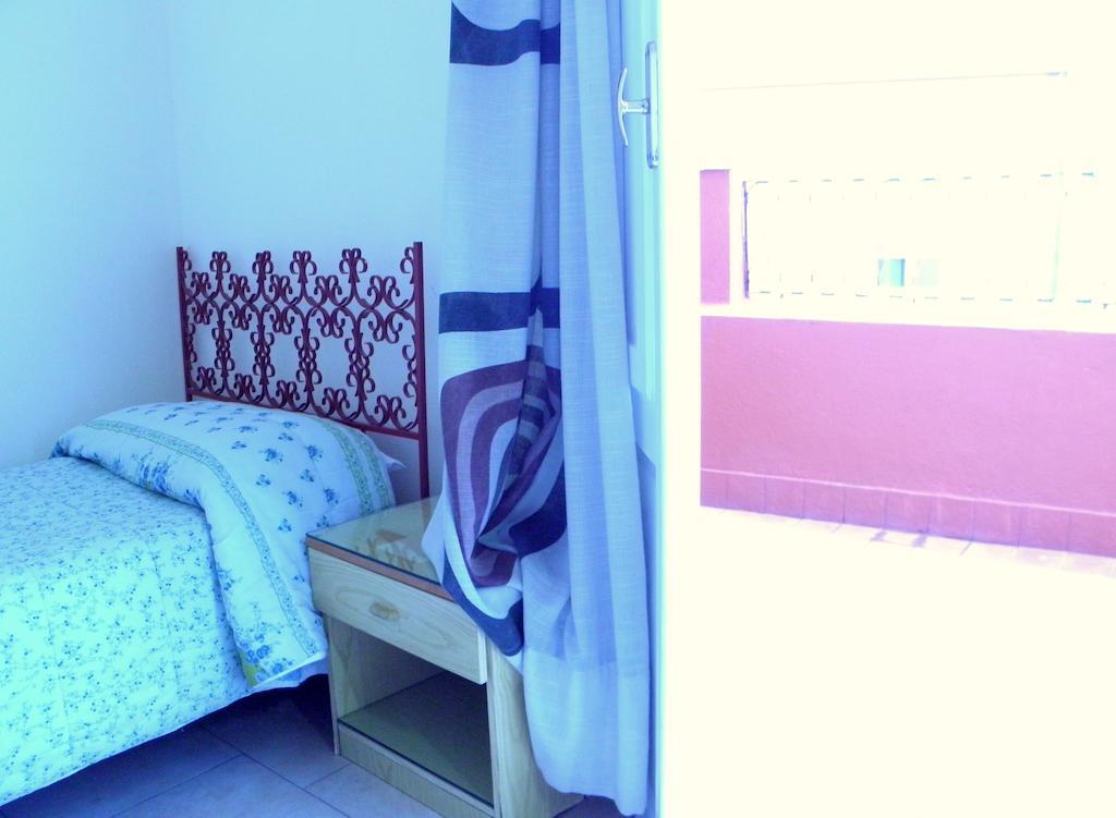 Albergo La Perla Каляри Екстериор снимка