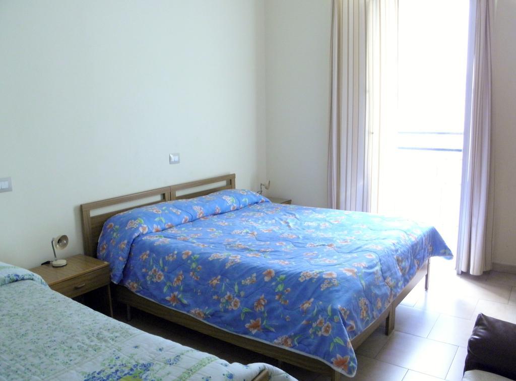 Albergo La Perla Каляри Екстериор снимка